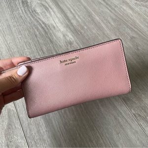 Kate Spade Light Pink Wallet